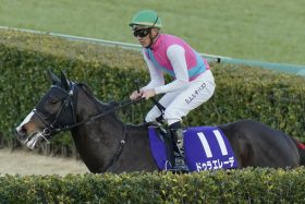 ウオッカ、ネオユニヴァースも返り討ちの宝塚記念…3歳馬の善戦は横山典弘「前ポツン」が炸裂！ 何もかもが「常識破り」のドゥラエレーデに驚きの声