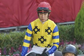 “悪質タックル”で藤田菜七子の兄弟子が騎乗停止、「やったもん勝ち」の波乱演出に厳しい声…後味の悪さ残る