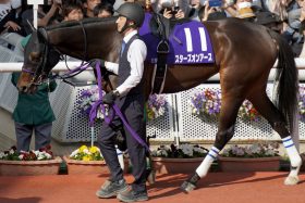 「一番底を見せてない」安藤勝己氏も潜在能力を評価！ 逆境を跳ね除けてリバティアイランドと接戦スターズオンアースに称賛の声