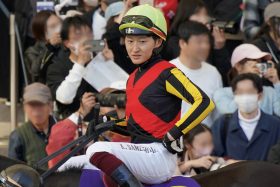 「G1・3着でも2着でもクビ」ジャスティンパレス元主戦にまたも「無情」乗り替わり…外国人騎手の“食い物”にされる昨年トップ10入り若手騎手の試練