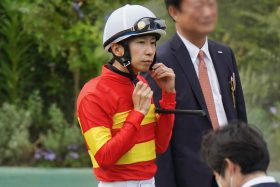 横山和生「鞍上交替」の裏で不吉な予感!? かつて武豊も経験した非情通告…「早過ぎる」復帰にタイトルホルダー愛が見え隠れ
