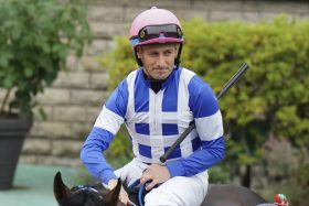 最終戦も不戦敗…「不完全燃焼」続くM.デムーロは試練の2023年。天皇賞・秋のスターズオンアースなどG1で3度も出走取消、勝ち星も大幅ダウン