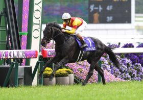 ドウデュースもジャスティンパレスも末脚届かず!? 牽制合戦、煙幕充満「魔境」の宝塚記念（G1）少頭数だからこそ警戒したいレースの紛れ